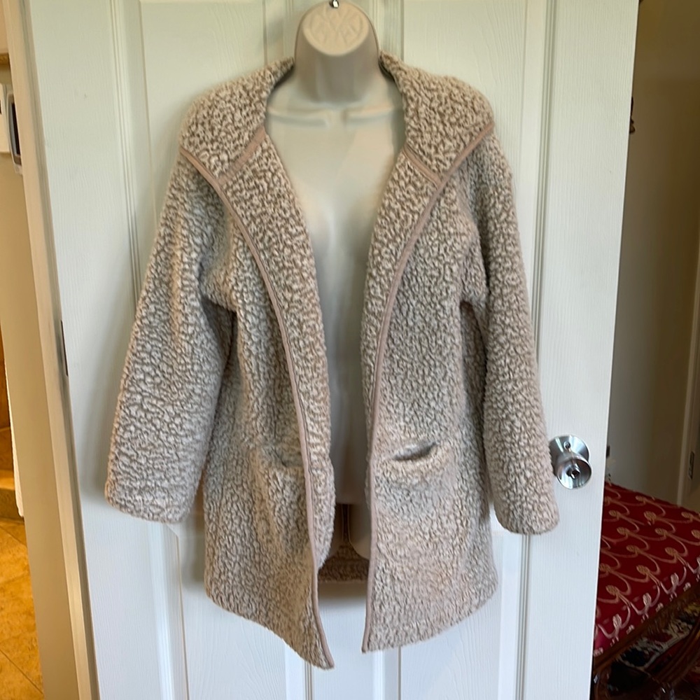 Cozy Love Tree Hooded Sherpa / Teddy Bear Wrap Jacket